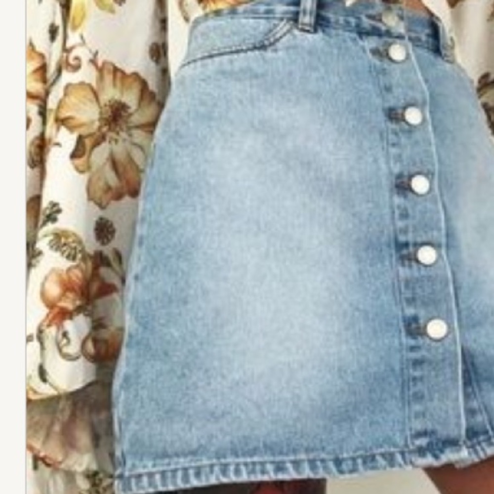 Vintage 90’s London Jean button front denim jean mini skirt